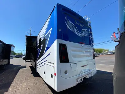 2025 Fleetwood RV Bounder photo 8