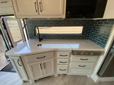 2025 Fleetwood RV Bounder photo 23