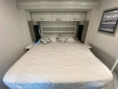 2025 Fleetwood RV Bounder photo 40