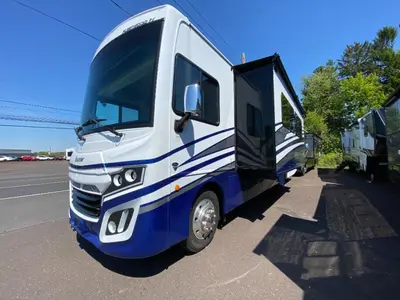 2025 Fleetwood RV Bounder photo 4