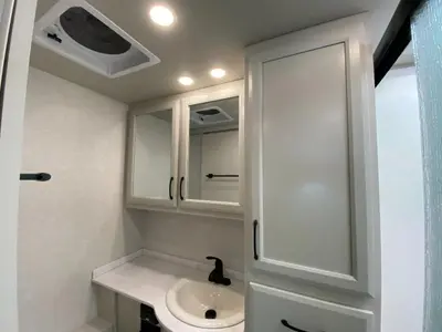 2025 Fleetwood RV Bounder photo 47