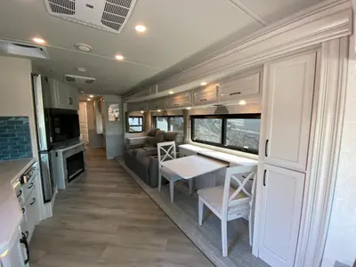 2025 Fleetwood RV Bounder photo 17