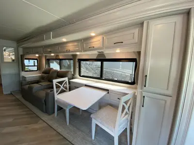 2025 Fleetwood RV Bounder photo 18