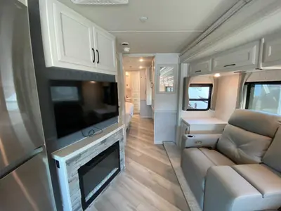 2025 Fleetwood RV Bounder photo 30