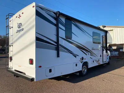 2025 Jayco Greyhawk photo 9