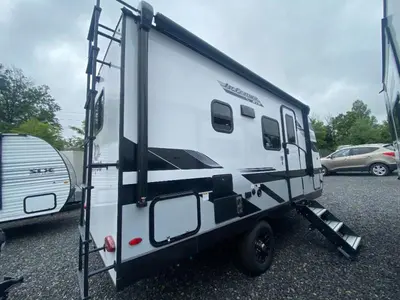 2025 Jayco Jay Feather Air photo 9