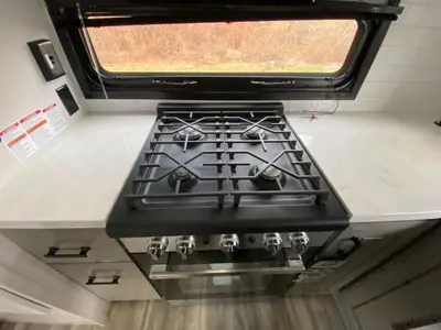 2025 Jayco Pinnacle photo 37