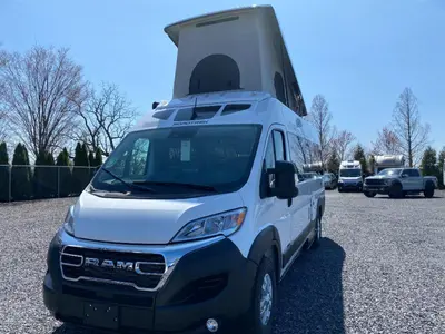 New 2025 Roadtrek Roadtrek Play Slumber
