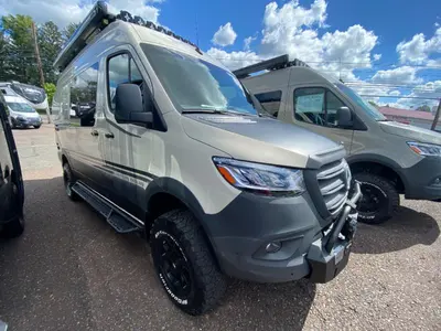 2025 Storyteller Overland Storyteller Overland photo 11