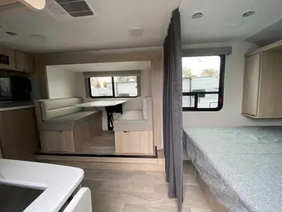 2025 Winnebago Micro Minnie photo 15