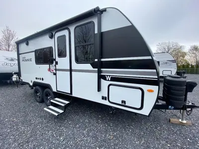 2025 Winnebago Micro Minnie photo 12