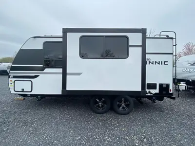 2025 Winnebago Micro Minnie photo 6