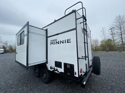 2025 Winnebago Micro Minnie photo 8