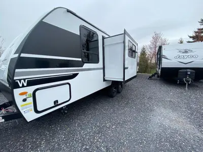 2025 Winnebago Micro Minnie photo 4