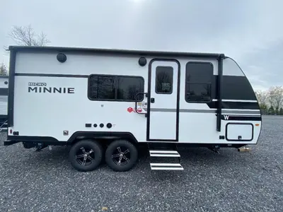 2025 Winnebago Micro Minnie photo 11