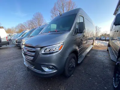 New 2026 Coachmen RV Galleria 24FL