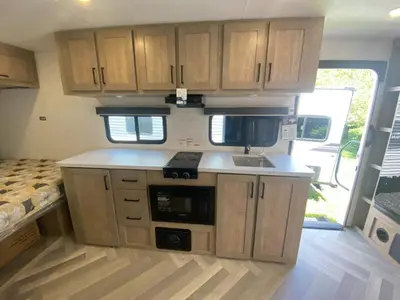 2026 Ember RV E-Series photo 15