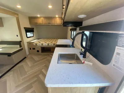 2026 Ember RV E-Series photo 11