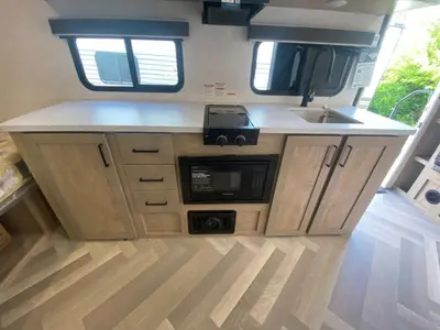 2026 Ember RV E-Series photo 18