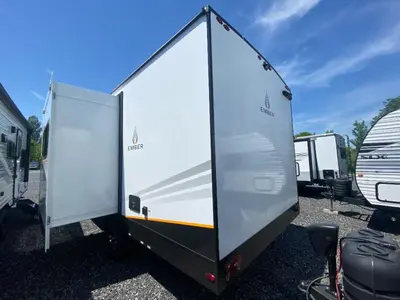 2026 Ember RV E-Series photo 9