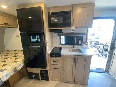 2026 Ember RV E-Series photo 14