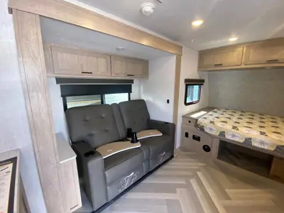 2026 Ember RV E-Series photo 12