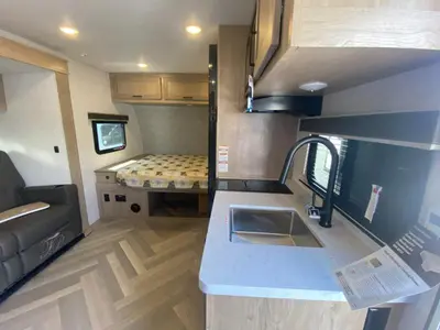 2026 Ember RV E-Series photo 11