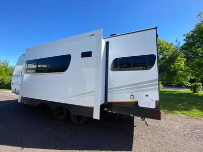 2026 Ember RV E-Series photo 9