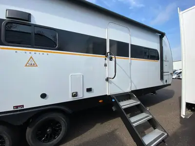 2026 Ember RV E-Series photo 17