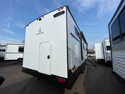 2026 Ember RV E-Series photo 8