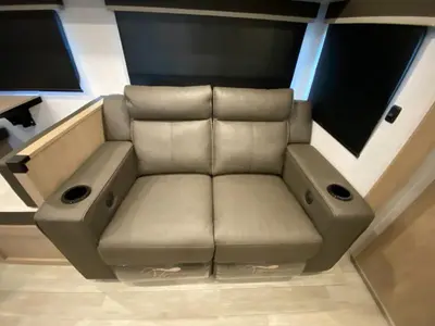 2026 Ember RV E-Series photo 50