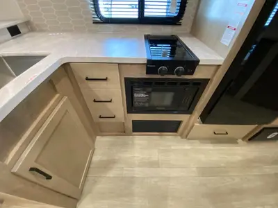 2026 Ember RV E-Series photo 30