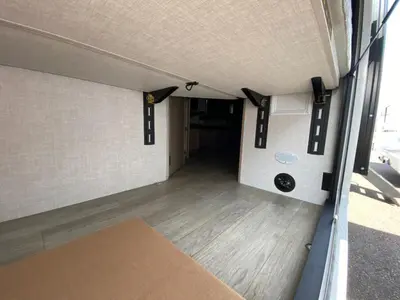 2026 Ember RV E-Series photo 14