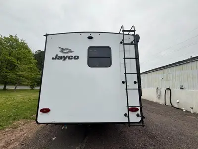 2026 Jayco Jay Feather photo 8