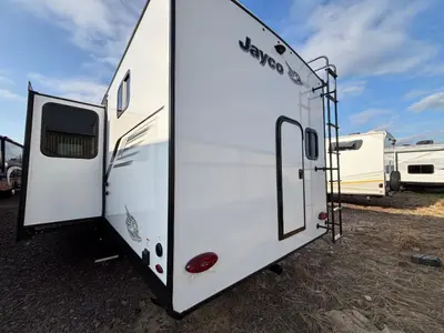 2026 Jayco Jay Feather photo 6