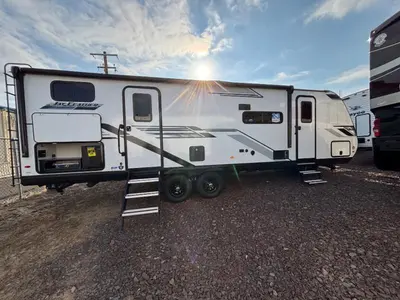 2026 Jayco Jay Feather photo 3