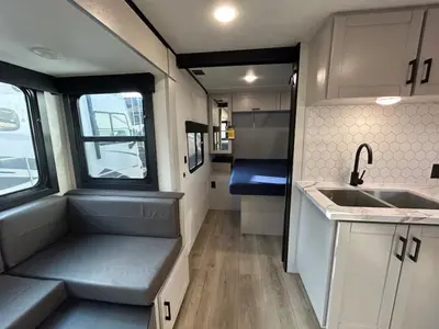 2026 Jayco Jay Feather photo 23