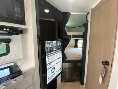 2027 Jayco Jay Feather Air photo 25