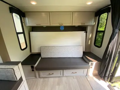 2027 Jayco Jay Feather Air photo 39