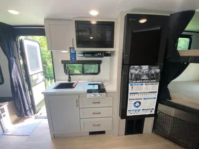 2027 Jayco Jay Feather Air photo 20