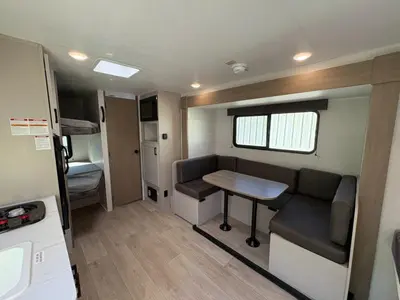 2027 Jayco Jay Flight photo 16