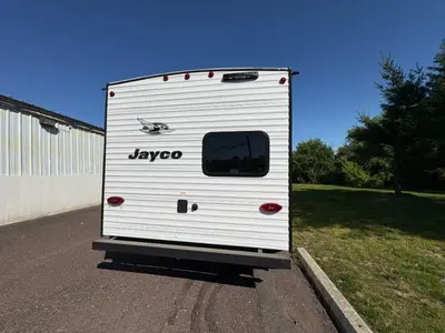 2027 Jayco Jay Flight photo 9