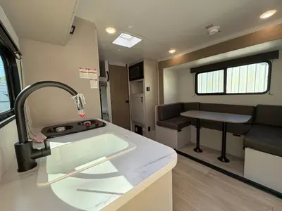 2027 Jayco Jay Flight photo 15