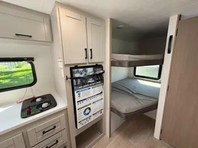 2027 Jayco Jay Flight photo 24