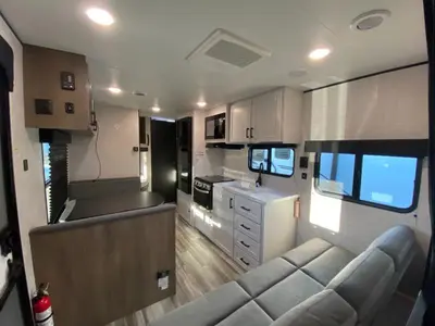 2026 Jayco Jay Flight SLX photo 9