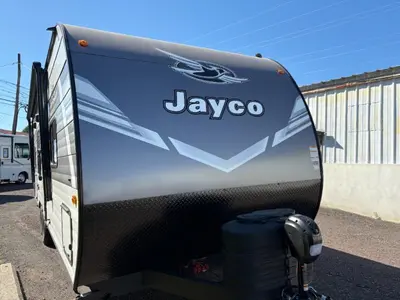 2027 Jayco Jay Flight photo 3