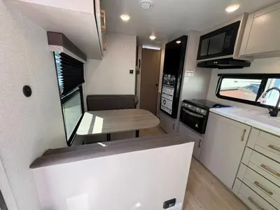 2027 Jayco Jay Flight photo 17