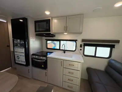 2027 Jayco Jay Flight photo 18