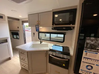 2027 Jayco Jay Flight photo 18