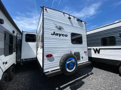 2027 Jayco Jay Flight photo 12